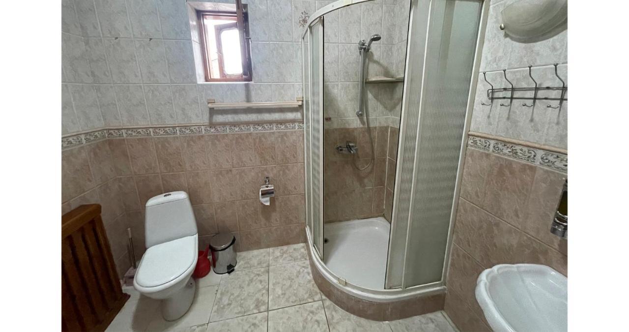 Old Inn Hostel Tashkent Bagian luar foto