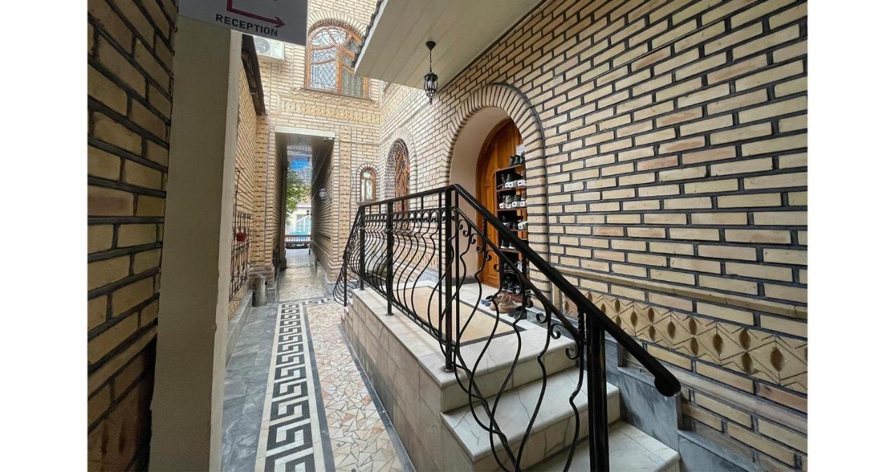 Old Inn Hostel Tashkent Bagian luar foto
