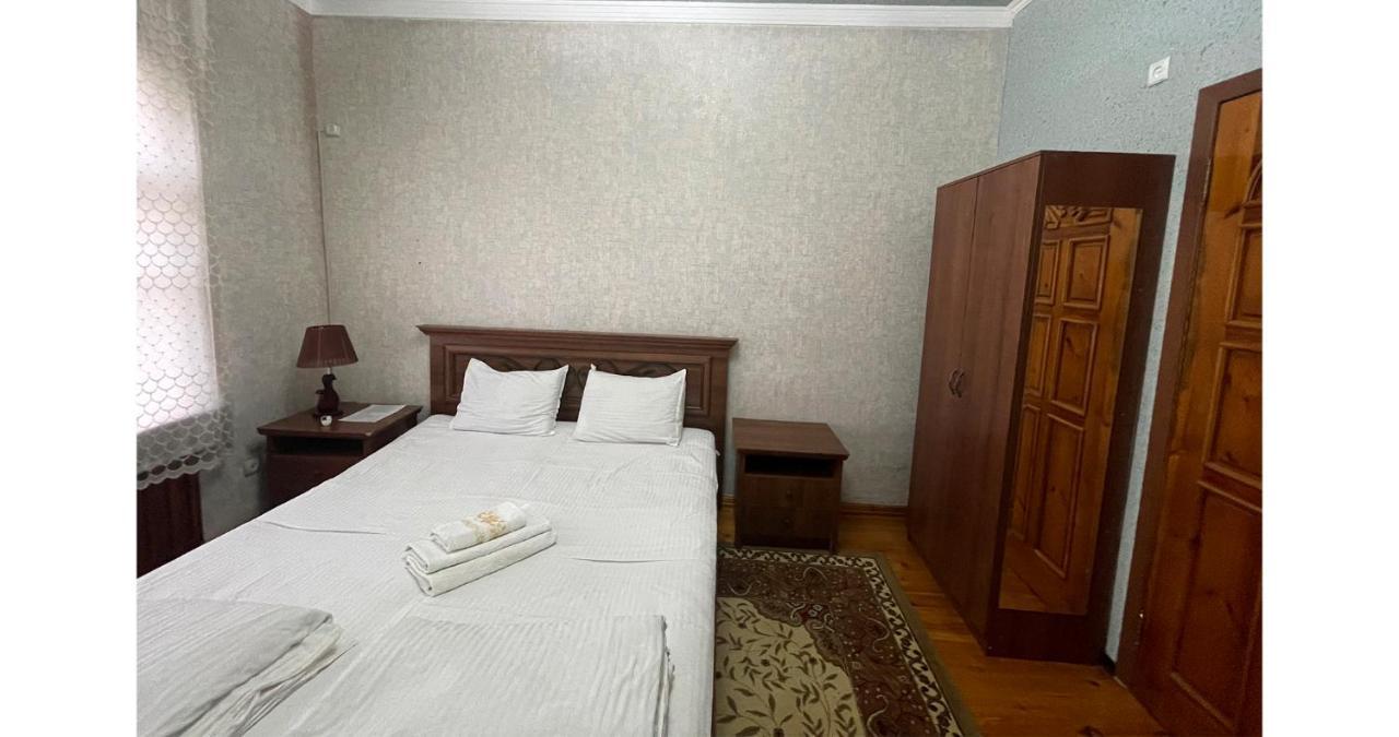 Old Inn Hostel Tashkent Bagian luar foto