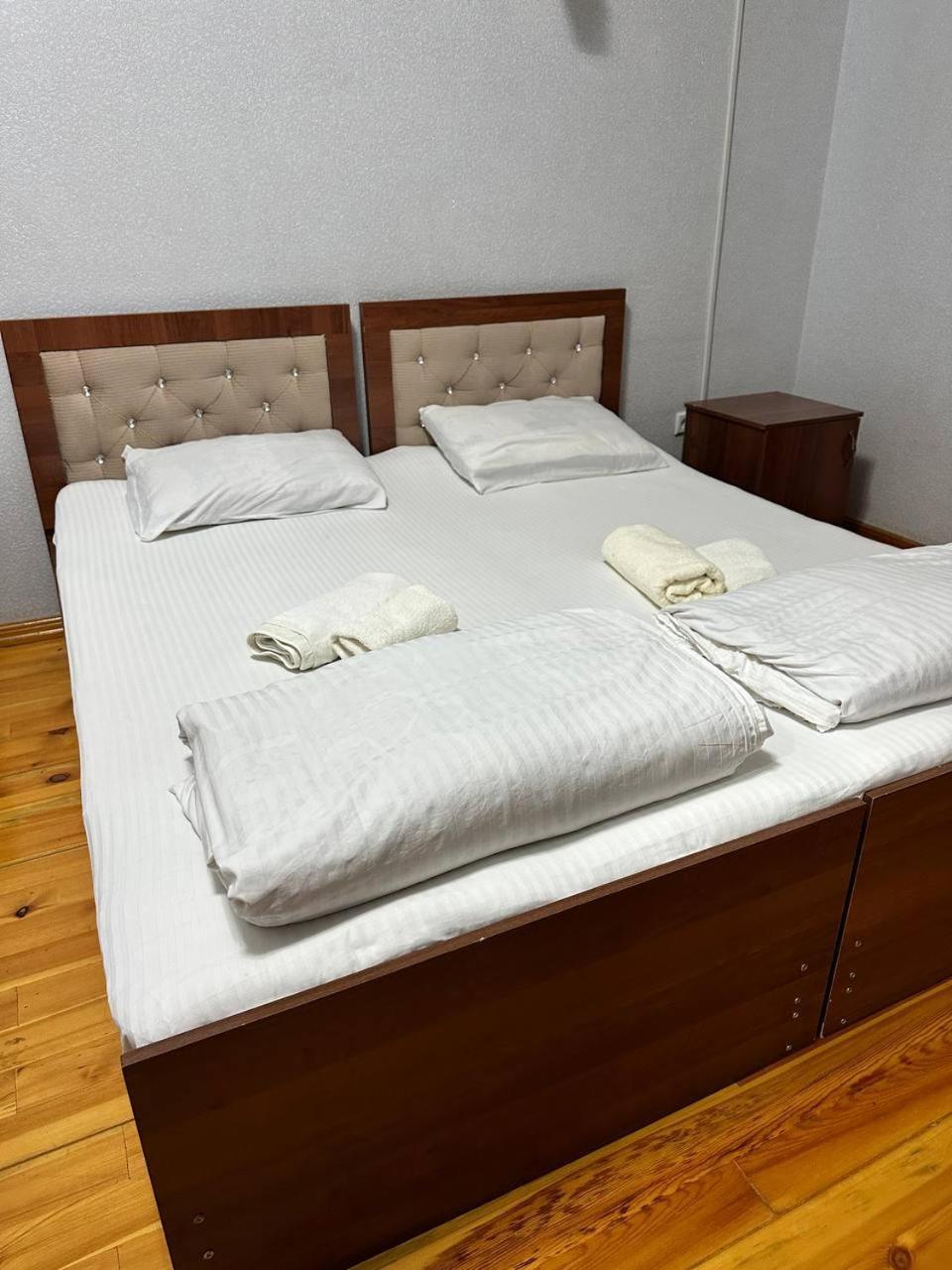 Old Inn Hostel Tashkent Bagian luar foto